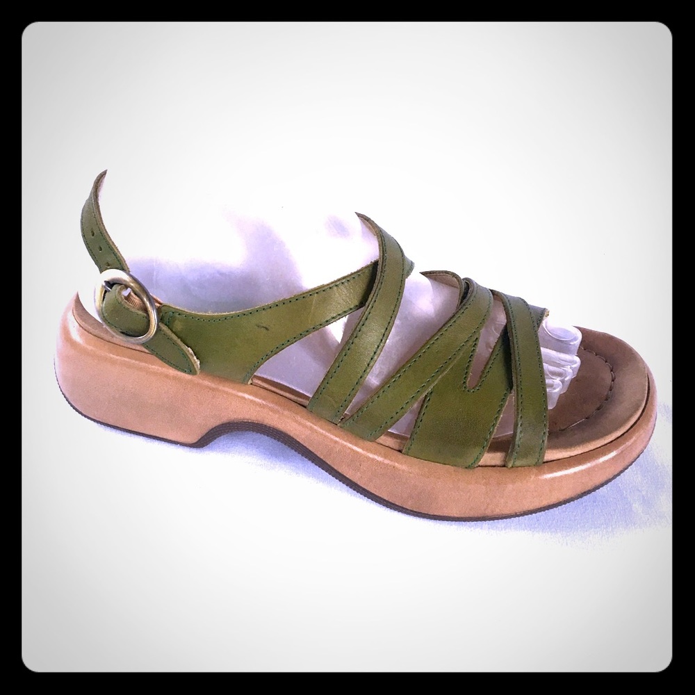 Dansko green leather platform sandals size 38